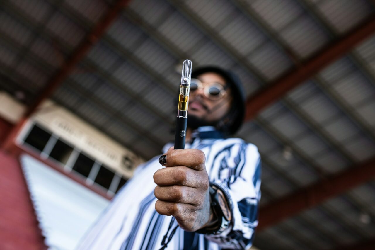 DMT Pens & the Death Simulation: Comparing the Experience of a DMT Trip to a Near-Death Scenario